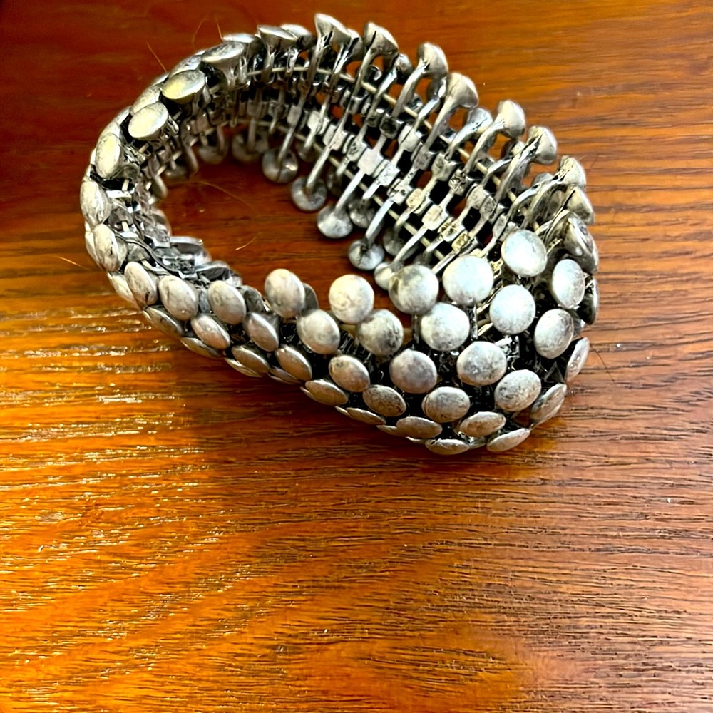 Unique chunky metal bracelet silver-unisex